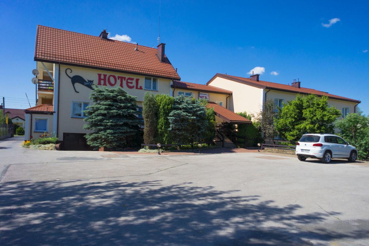 Siestrzen Hotel Kot المظهر الخارجي الصورة